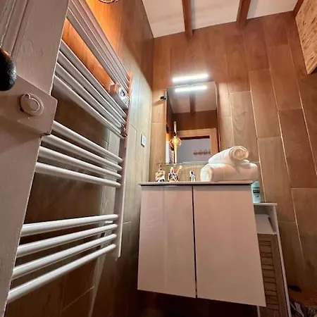 Apartment Pont Achard #2-t1bis-mezzanine -5mngare- *